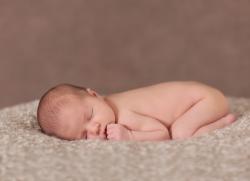 как уложить младенца спать без укачивания